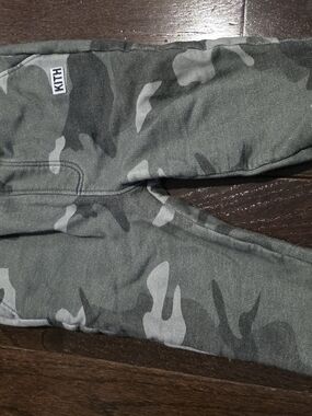 Kith Kids Camo Joggers - Olive & Light Grey